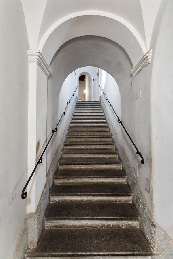 R.C. Cappellari Charming Campo De Fiori Apartment โรม ภายนอก รูปภาพ