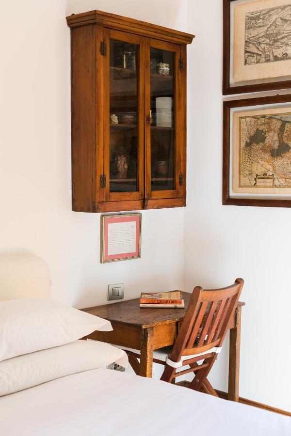 R.C. Cappellari Charming Campo De Fiori Apartment โรม ภายนอก รูปภาพ