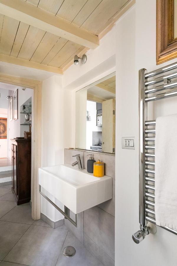 R.C. Cappellari Charming Campo De Fiori Apartment โรม ภายนอก รูปภาพ