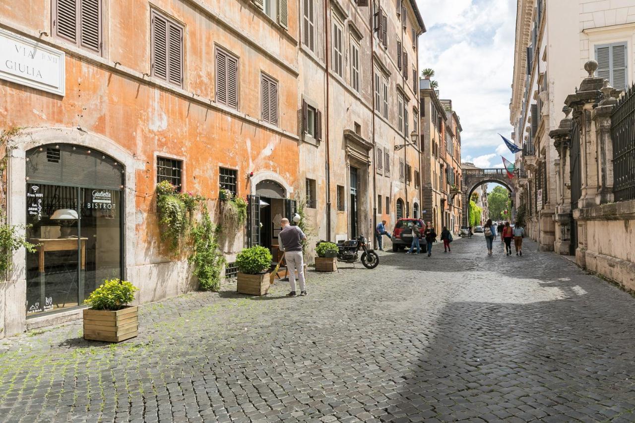 R.C. Cappellari Charming Campo De Fiori Apartment โรม ภายนอก รูปภาพ